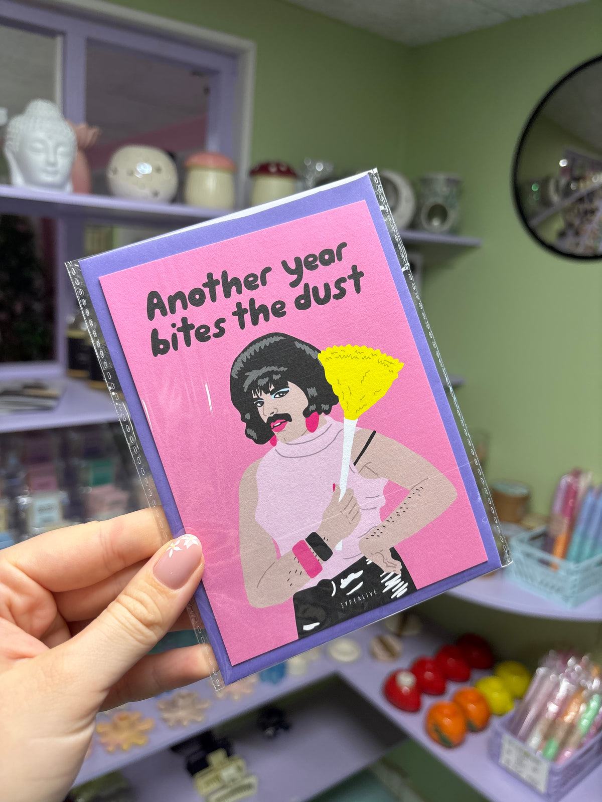 Bites The Dust Kort